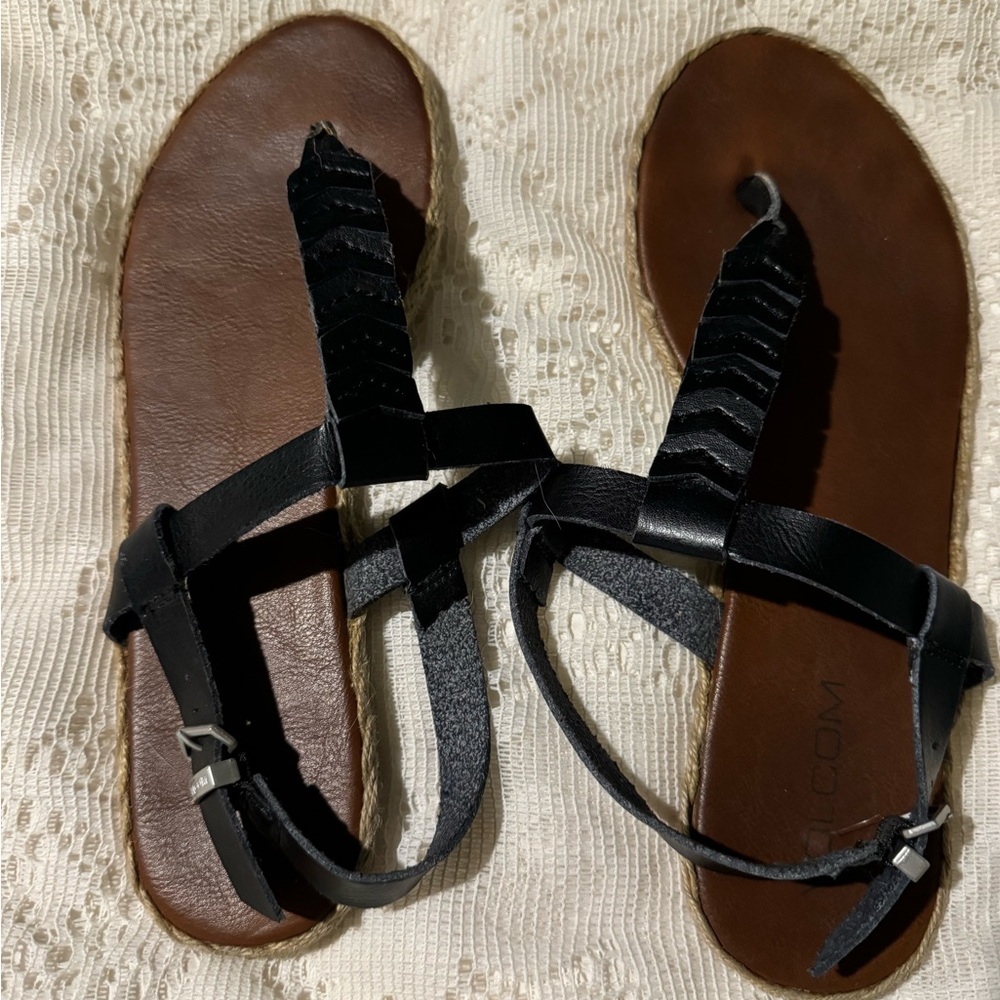 Volcom women’s sandals size 7